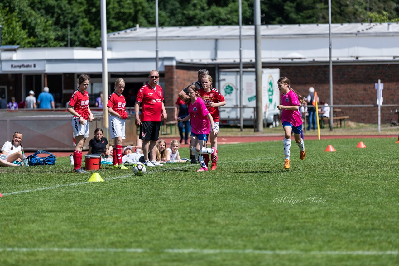 Bild 560 - D-Juniorinnen